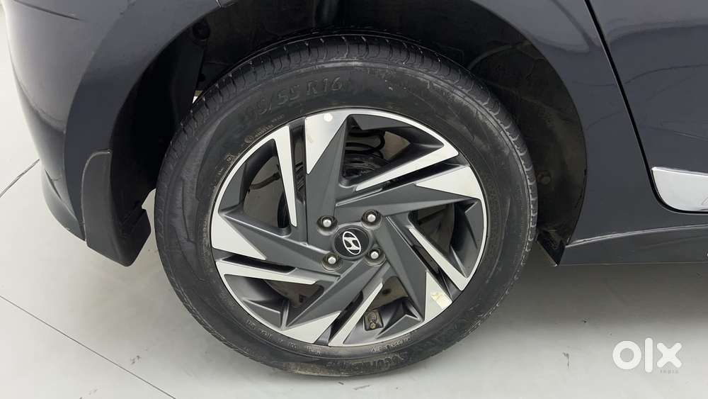 Hyundai New I20 1.2 Asta (o) Mt, 2023, Petrol