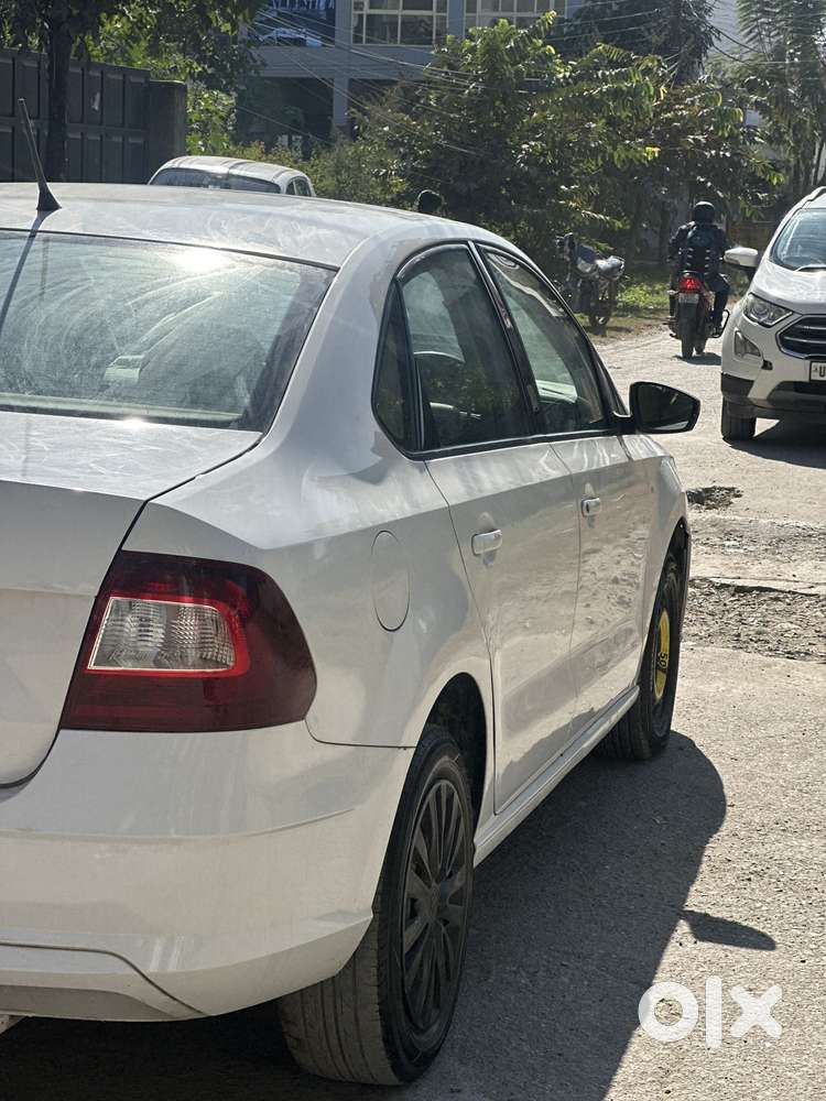 Skoda Rapid 1.6 Mpi Ambition, 2018, Petrol