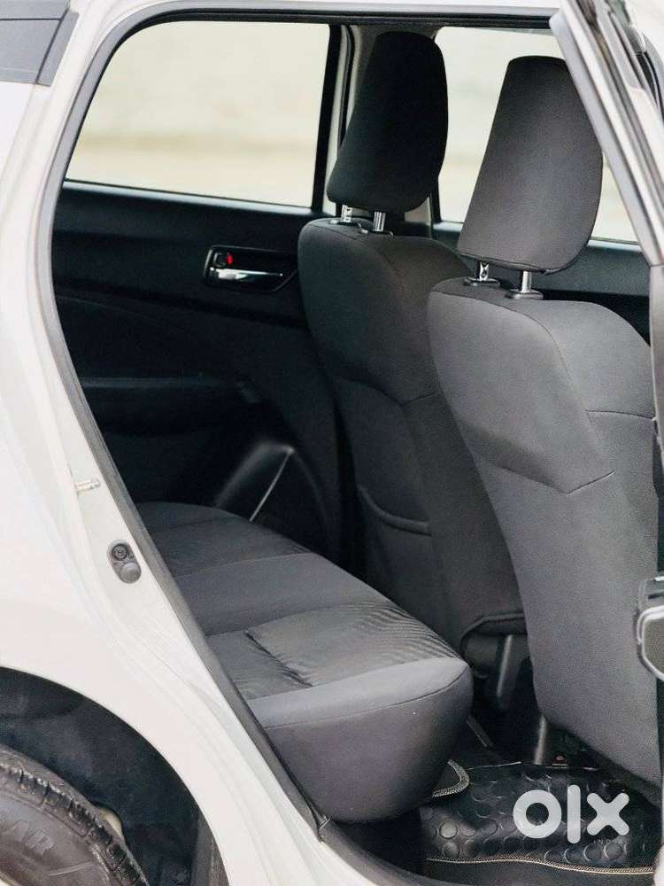 Maruti Suzuki Swift Vxi Abs Bsiv, 2022, Petrol