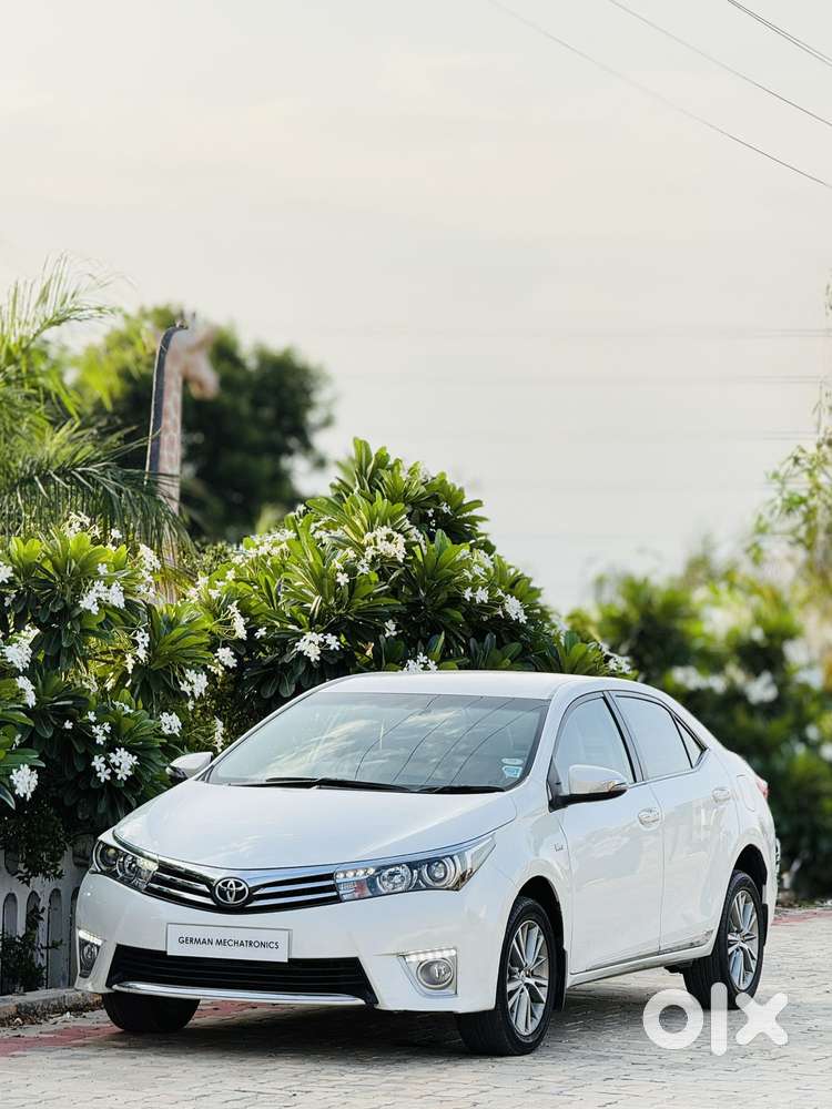 Toyota Corolla Altis Vl Mt, 2014, Petrol