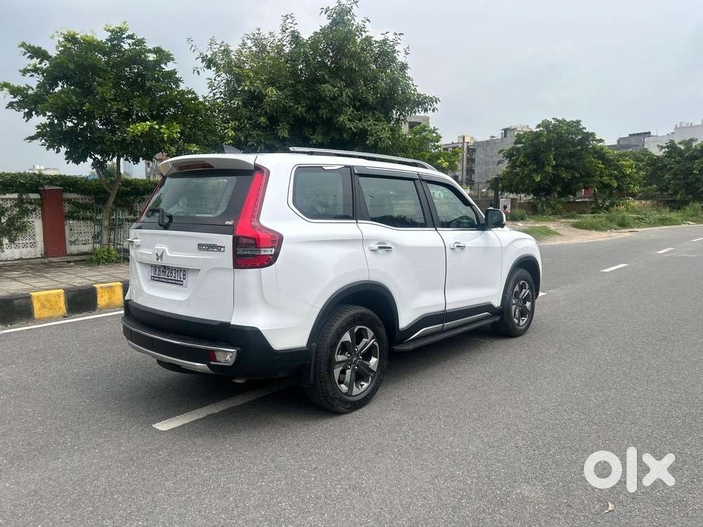 Mahindra Scorpio-n 2.0 Z8 L Petrol At 7 Str, 2026, Petrol