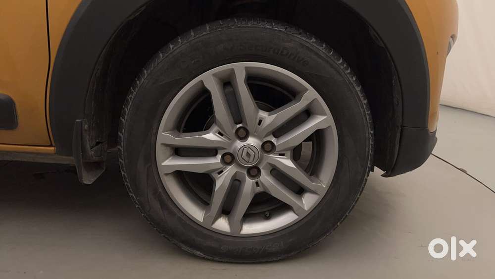 Renault Triber Rxz Easy-r Amt, 2020, Petrol