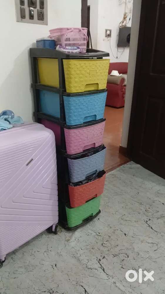 Selling Household Iten Due To Shifting