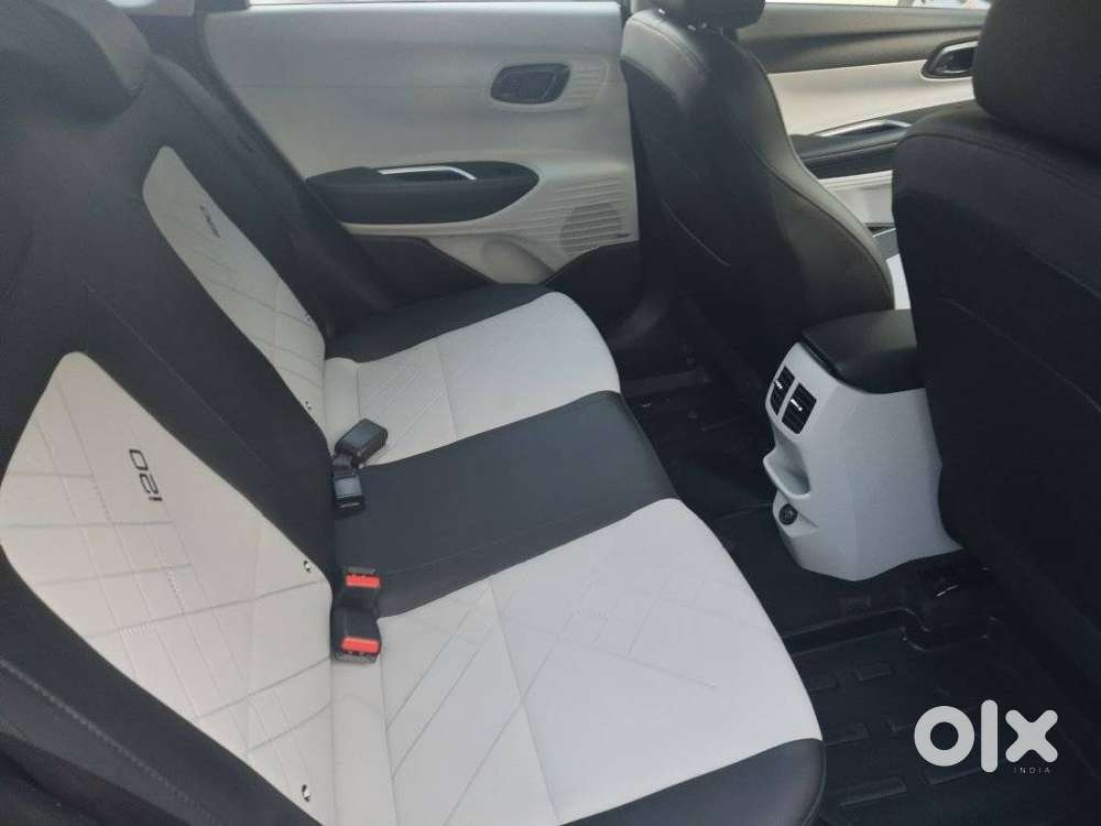 Hyundai I20 Asta (o) 1.2 Ivt, 2025, Petrol