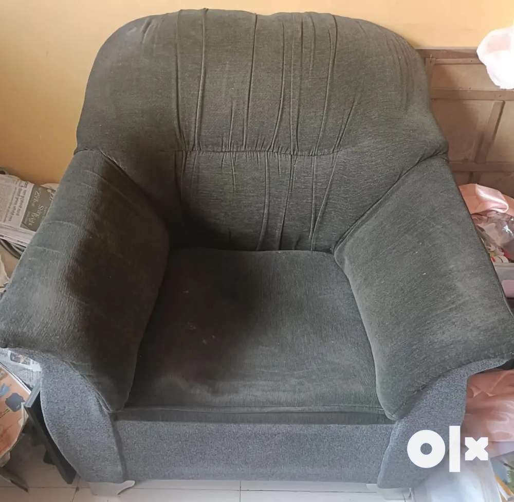 Olx best sale sofa chair