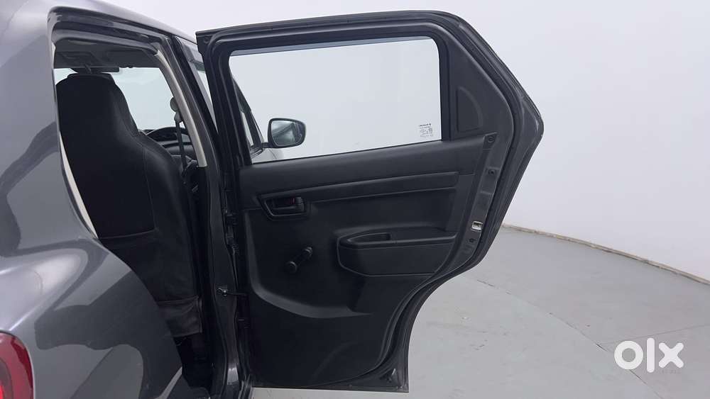 Maruti Suzuki S-presso Vxi Plus, 2022, Petrol