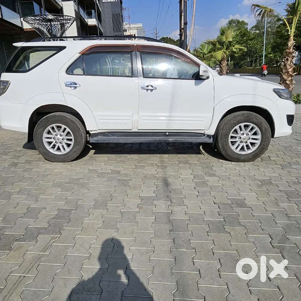 Toyota Fortuner 2012 Model 1 Lakh Running Only