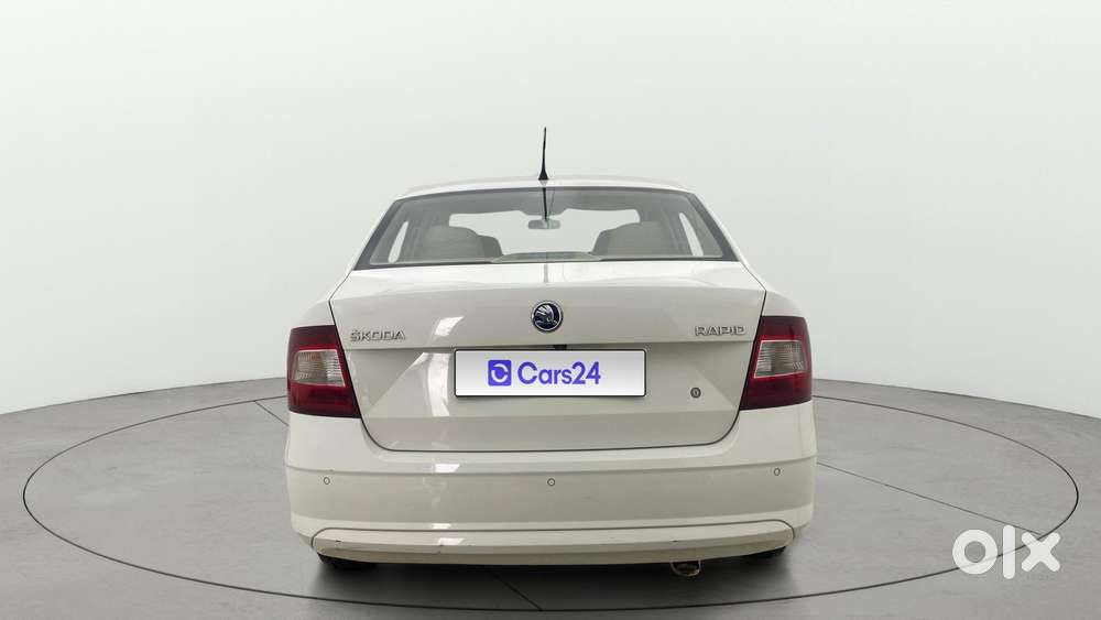 Skoda Rapid 1.0 Ambition Tsi At, 2021, Petrol