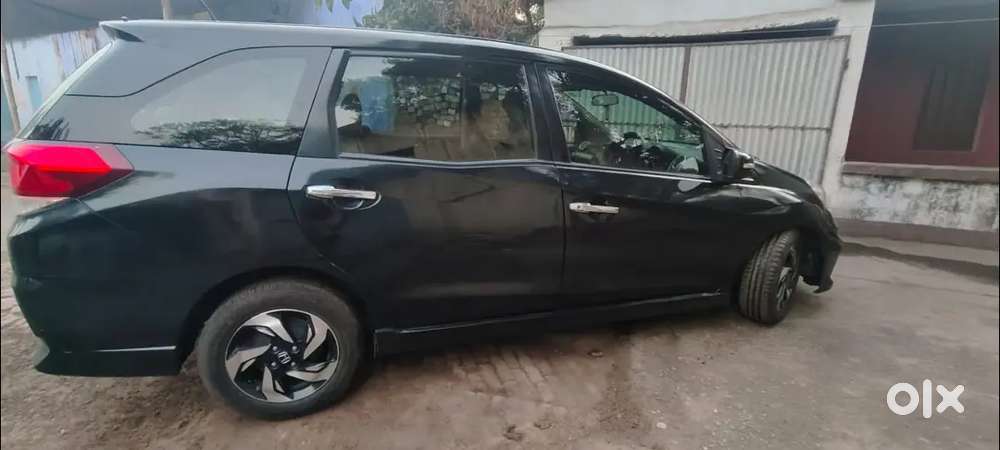 Honda Mobilio 2015 Diesel Well Maintained