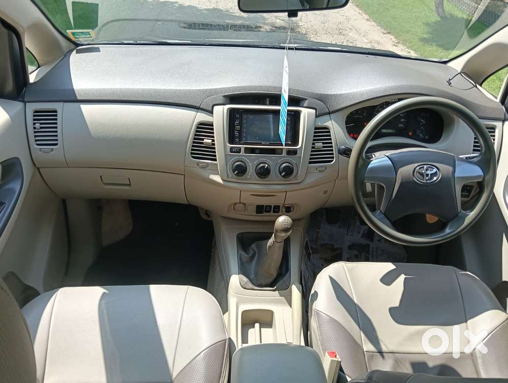Toyota Innova 2.5 G (diesel) 8 Seater, 2013, Diesel