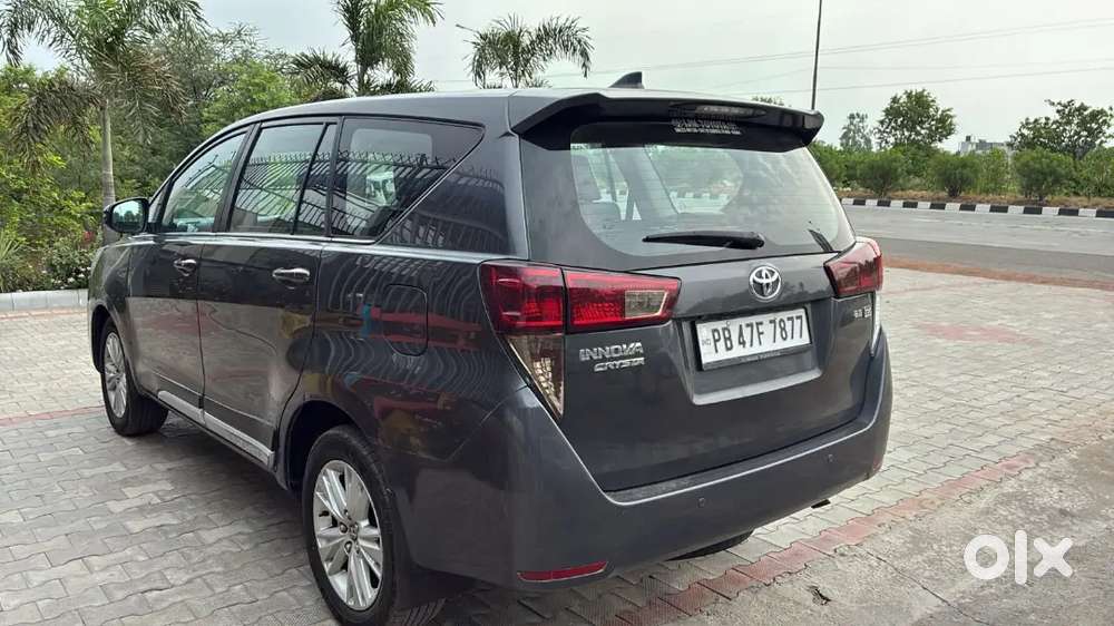 Toyota Innova Crysta 2019 Diesel 10200 Km Driven
