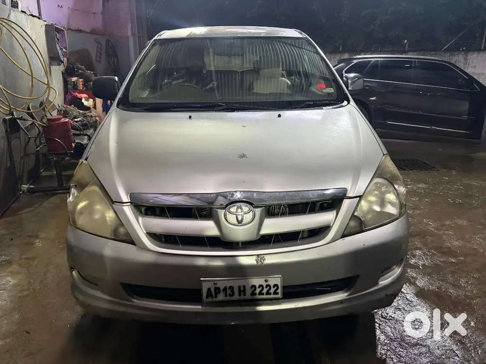Toyota Innova Diesel 2005 Year