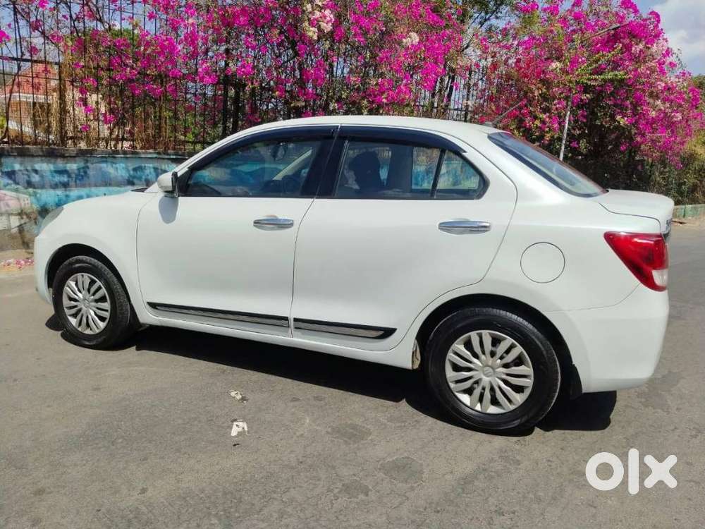 Maruti Suzuki Dzire 1.2 Vxi Amt, 2017, Cng & Hybrids