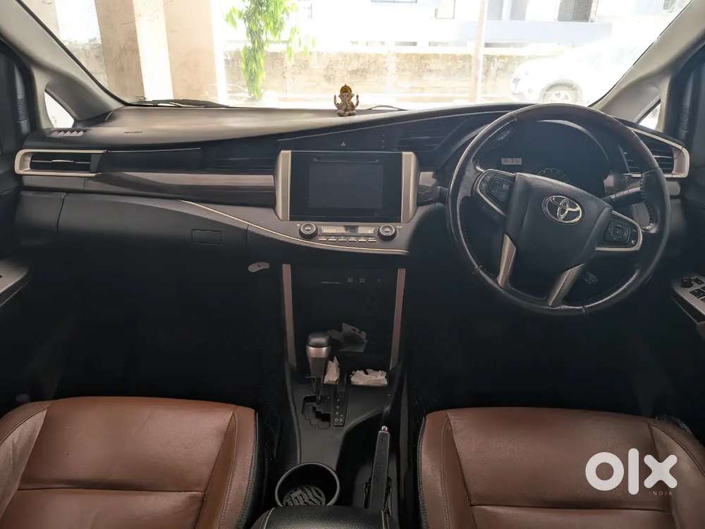 Innova Crysta 2.8z Automatic Well Maintained