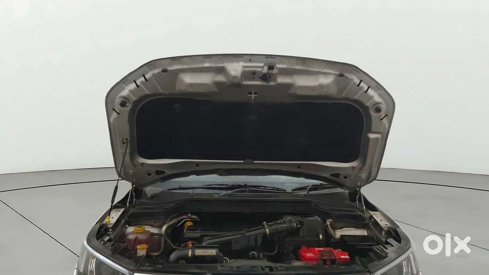 Mahindra Xuv300 W8 Option, 2020, Petrol