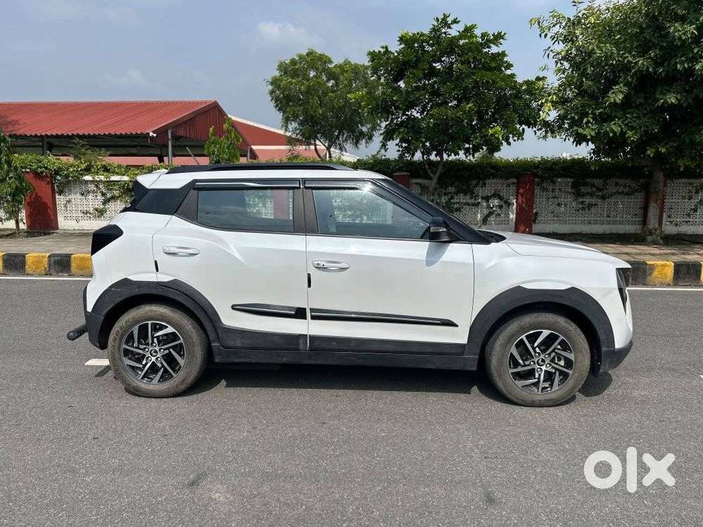 Mahindra Xuv 3xo Ax5 Ds Mt, 2026, Diesel