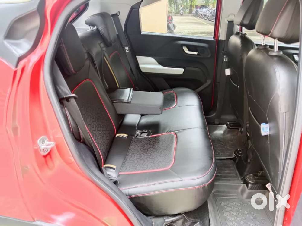 Tata Punch 1.2 Revotron Creative Amt Dual Tone, 2022, Petrol