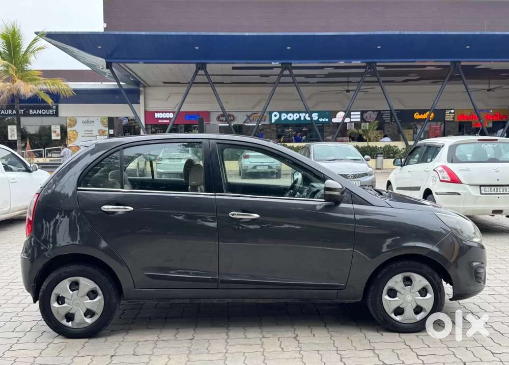 Tata Bolt Revotron Xe, 2016, Petrol