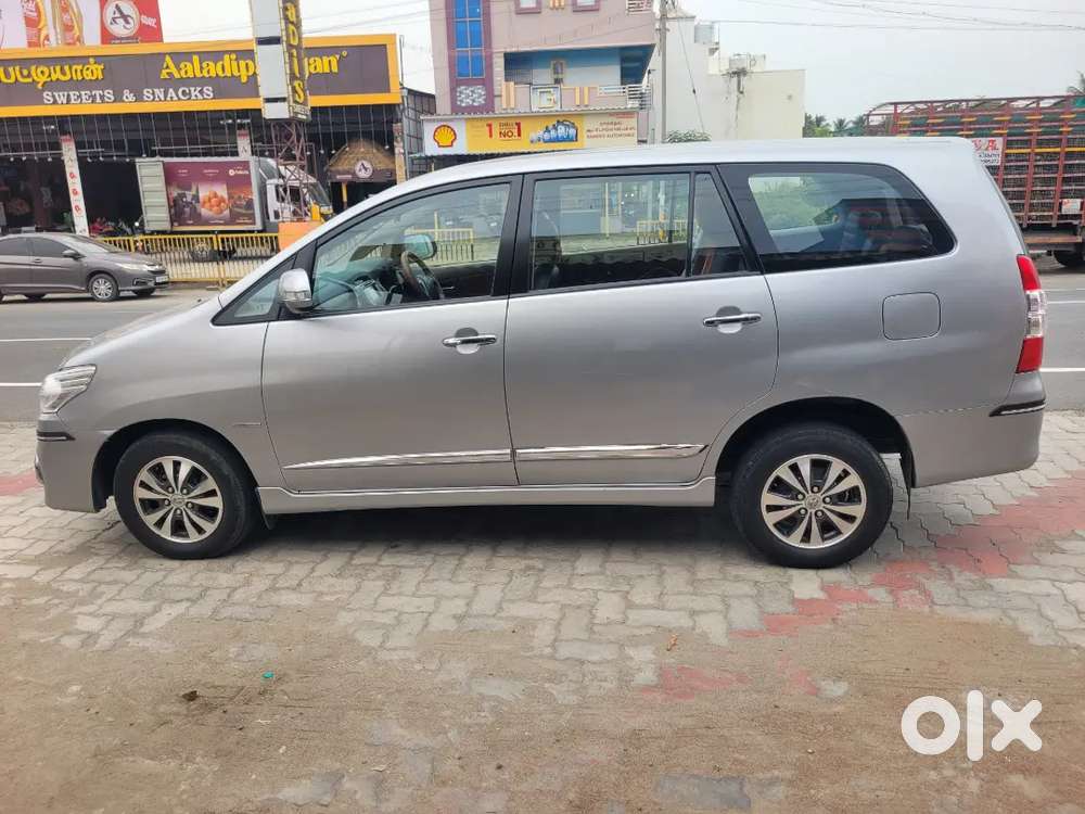 Toyota Innova 2.5 V Diesel Manual 2016
