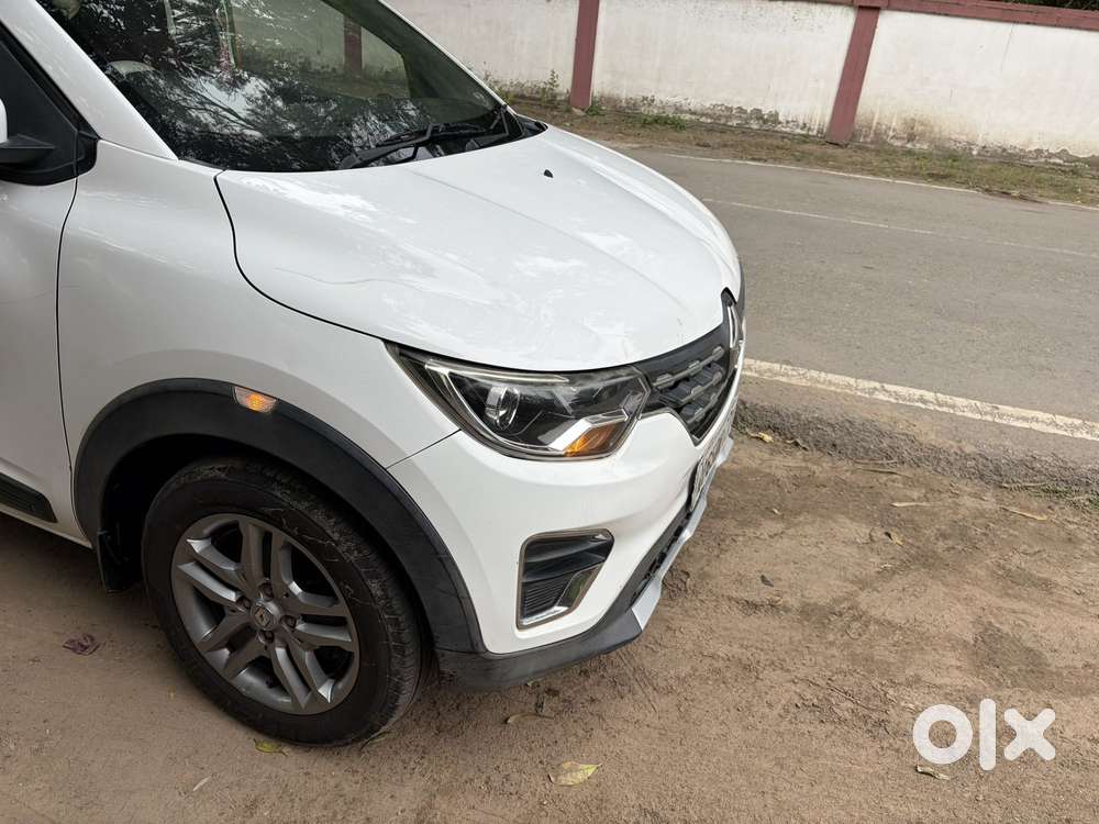 Renault Triber Rxz, 2020, Petrol