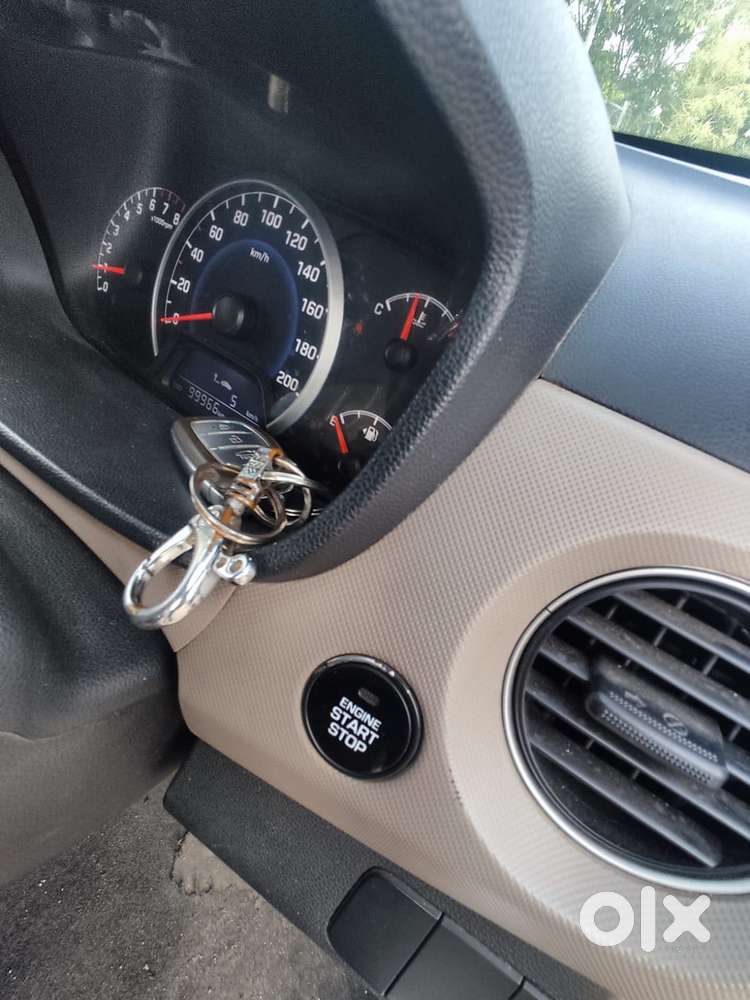 Hyundai Grand I10 Asta Option, 2016, Petrol