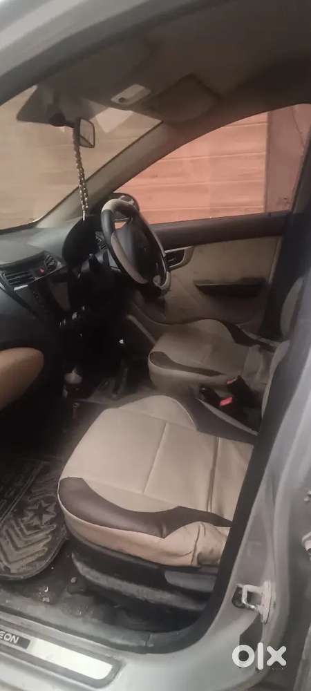 Hyundai Eon D-lite 2013 Petrol Manual Car