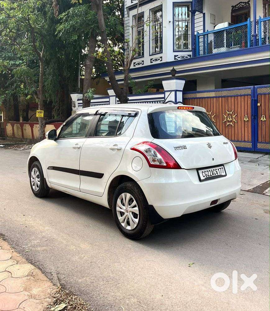 Maruti Suzuki Swift Vxi Ags, 2015, Petrol