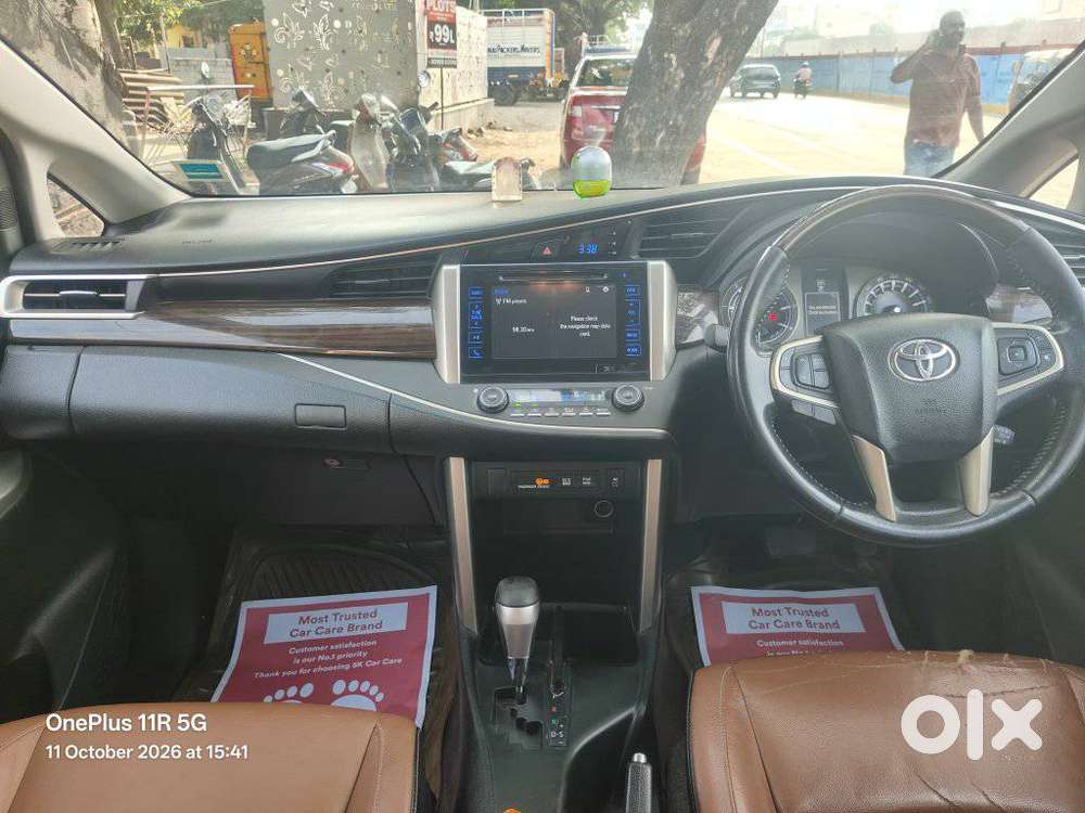 Toyota Innova Crysta 2.8z Automatic, 2016, Diesel