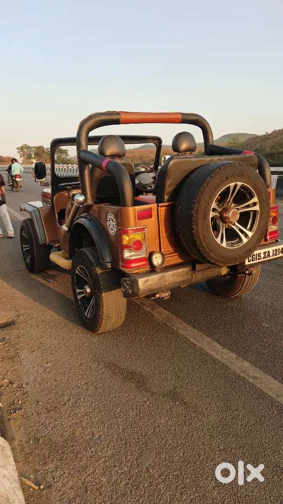 Mahindra Jeep Classic 2000