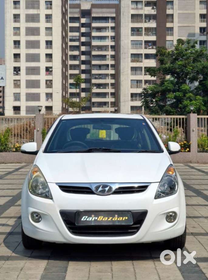 Hyundai I20 Asta 1.2 O With Sunroof, 2011, Petrol