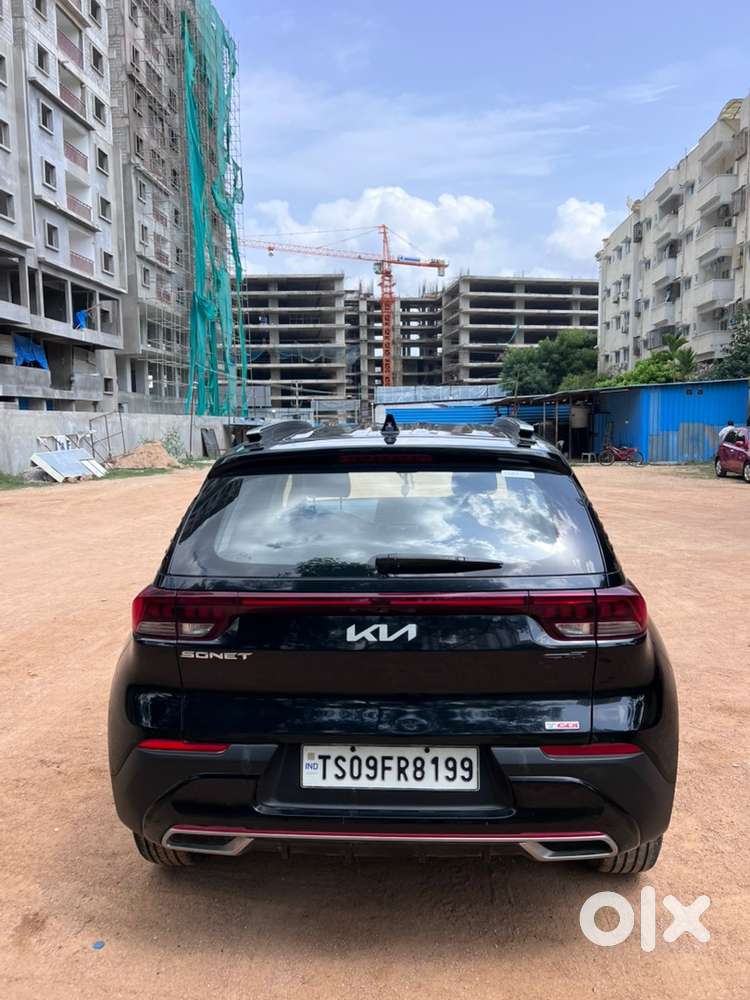 Kia Sonet Petrol 2821