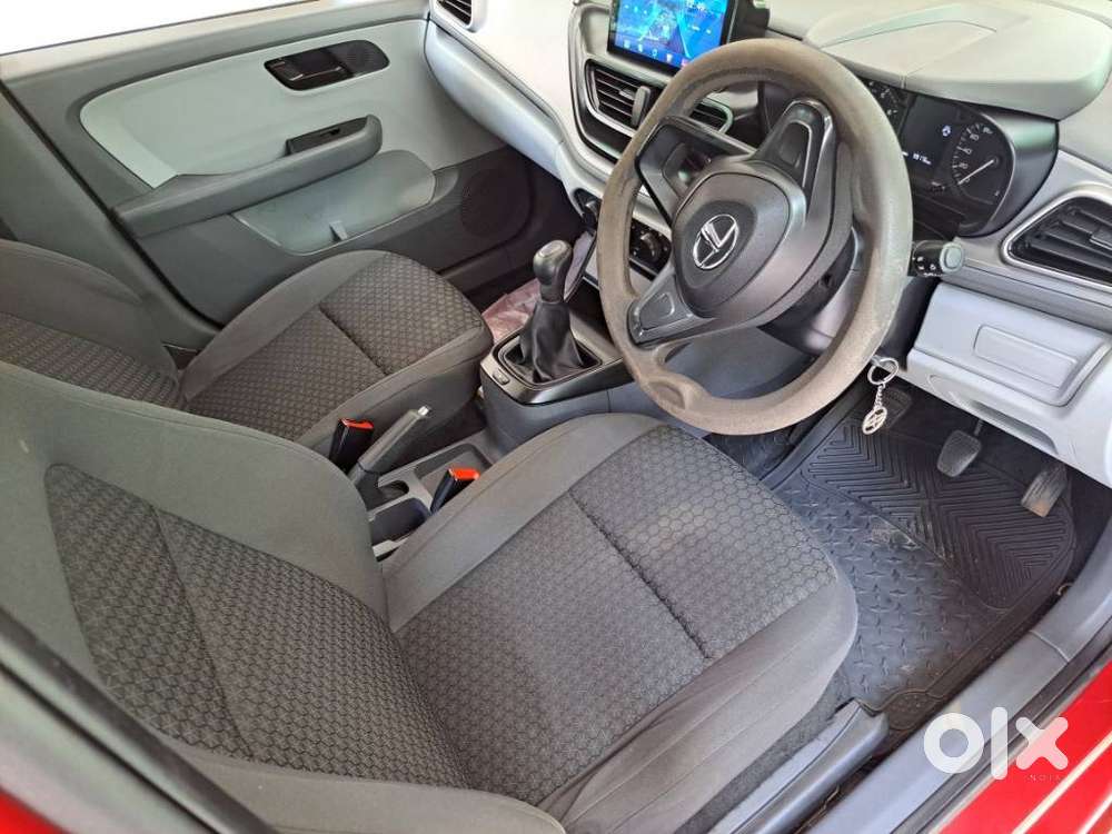 Tata Altroz 1.2 Xe, 2021, Petrol