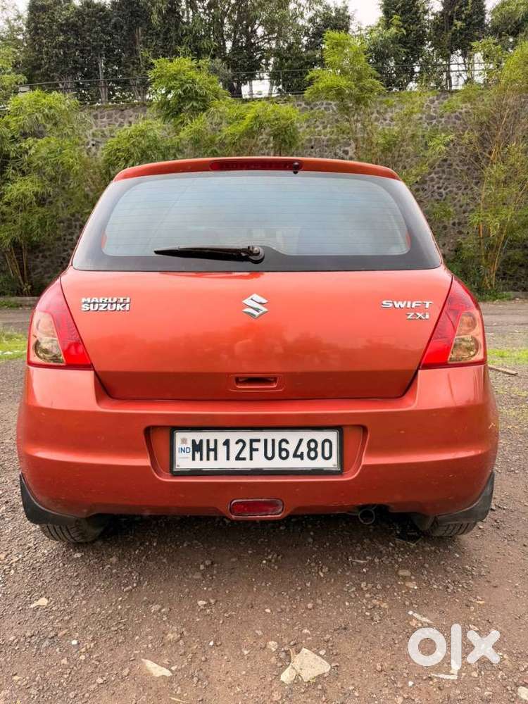 Maruti Suzuki Swift Zxi Bsiv, 2010, Petrol