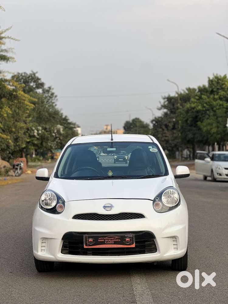Nissan Micra Cvt Xv, 2015, Petrol