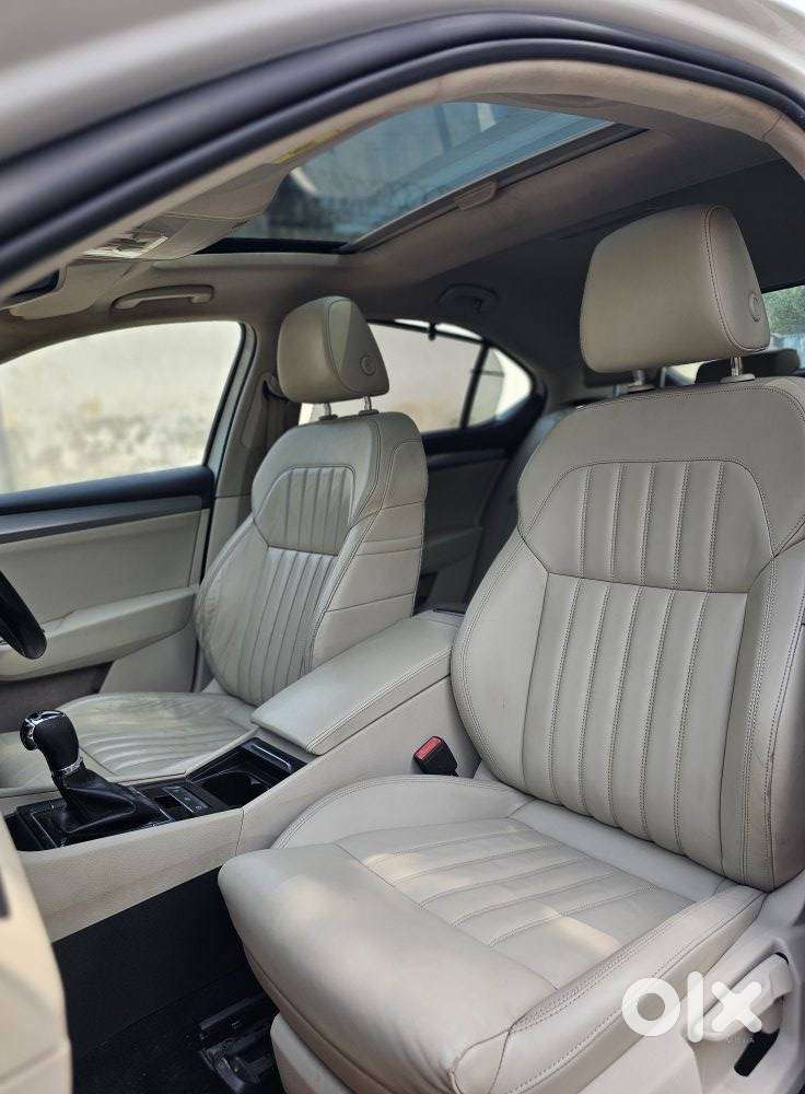 Skoda Superb Style 1.8 Tsi Mt, 2018, Petrol