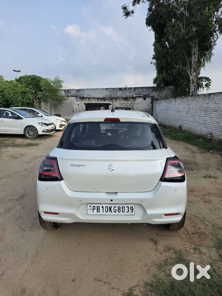 Maruti Suzuki Swift 1.2 Lxi (o), 2025, Petrol