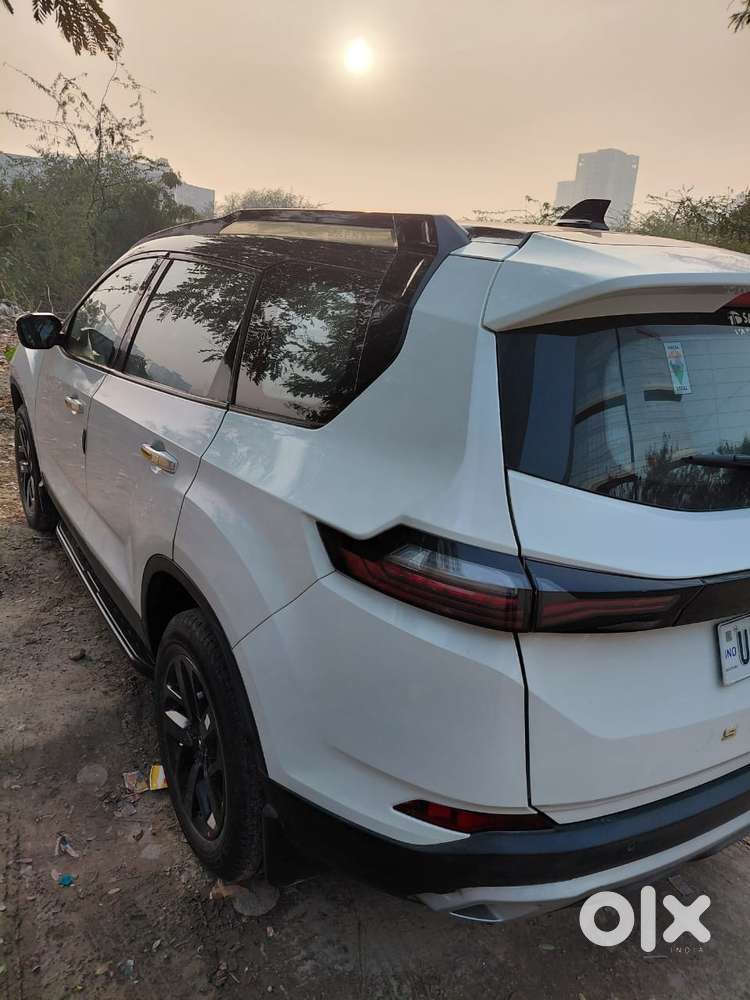 Single Used Safari With Captain Seats For Immediate Sale