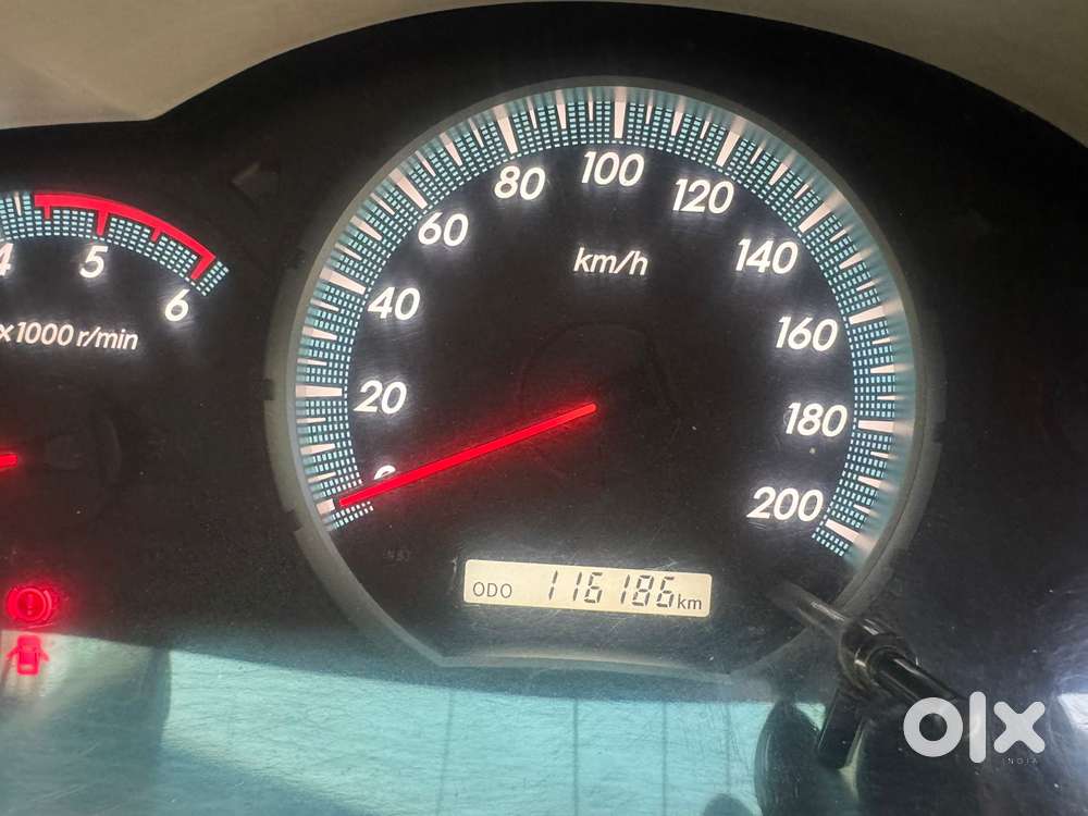 Toyota Innova 2.5 V 8 Str, 2014, Diesel