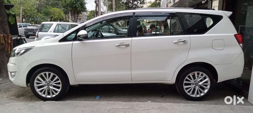Toyota Innova Crysta 2.7 Gx Mt, 2019, Diesel