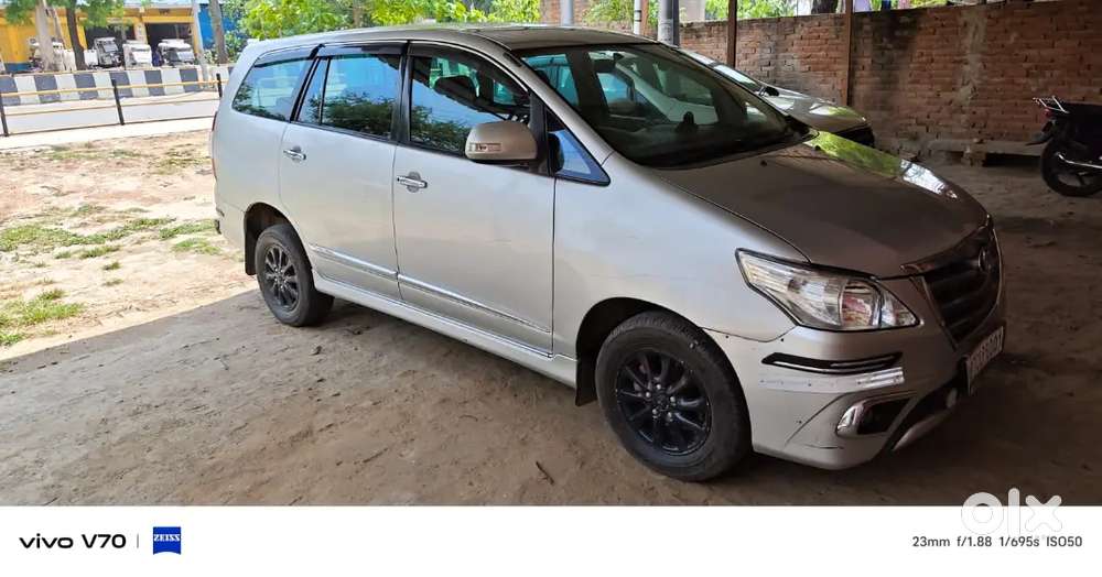 Toyota Innova 2014 Diesel 135500 Km Driven