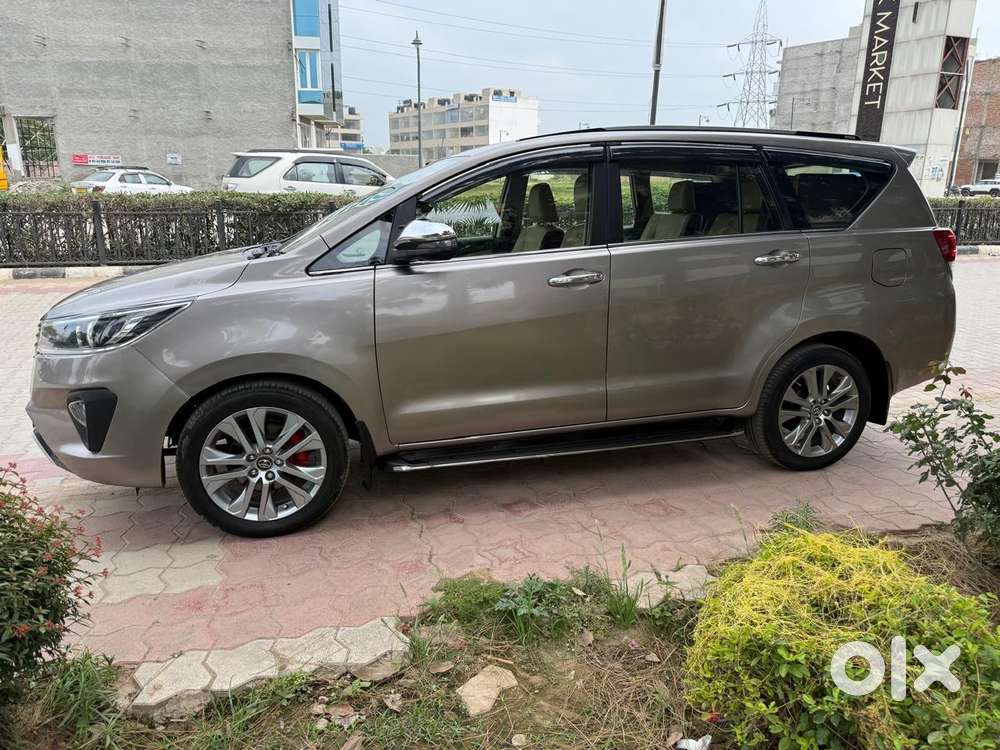 Toyota Innova Crysta [2020-ongoing] 2.4 Zx At 7 Str, 2020, Diesel