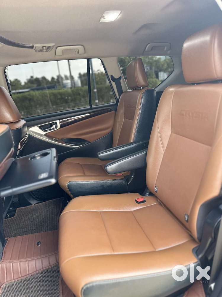 Toyota Innova Crysta [2020-ongoing] 2.4 Zx At 7 Str, 2022, Diesel