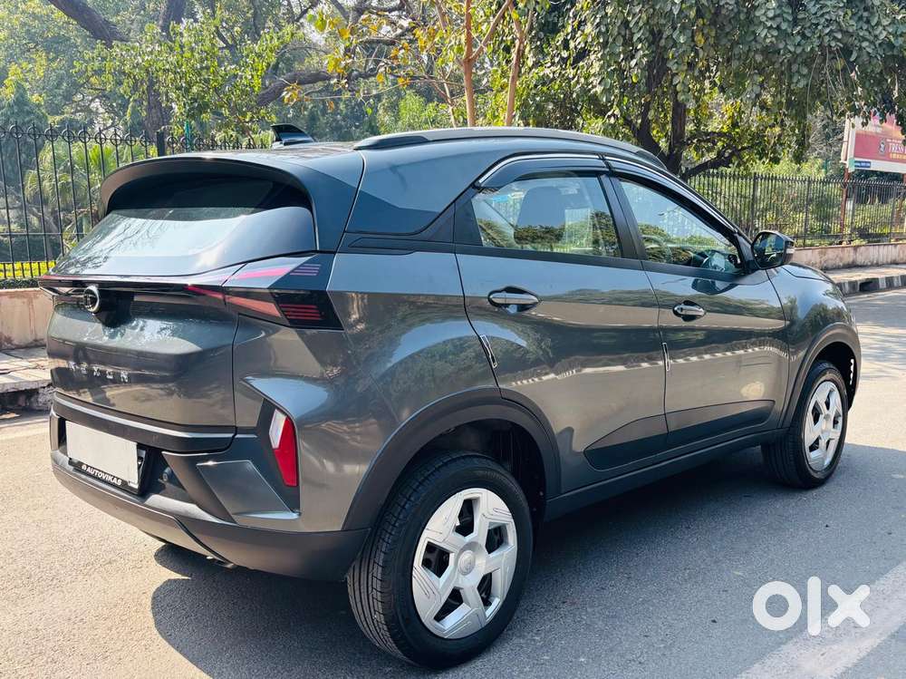 Tata Nexon Pure (s) 1.2 Petrol 6amt, 2025, Petrol