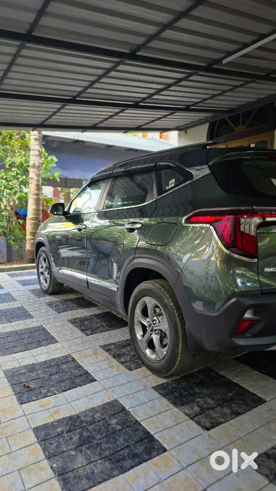 Kia Seltos Htk Plus Facelift 2023 Petrol Manual Transmission 2.3 Year.