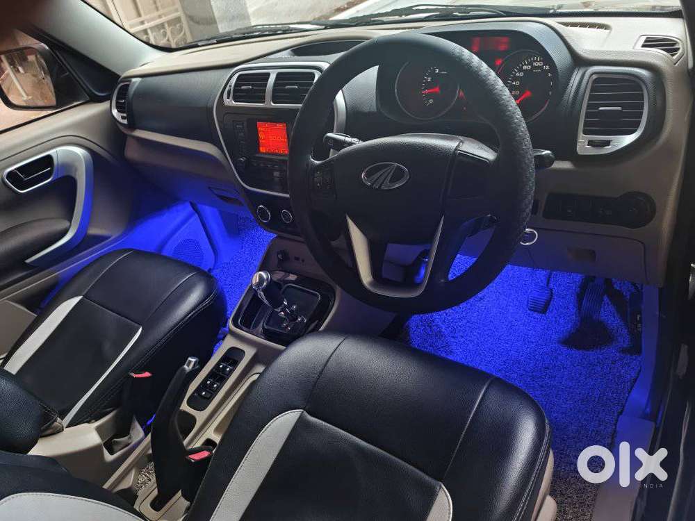 Mahindra Tuv 300 T8 Amt (automatic), 2016, Diesel