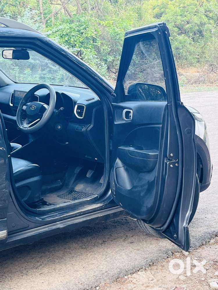 Hyundai Venue, 2021, Petrol