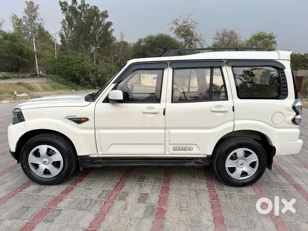 Mahindra Scorpio S4 Plus, 2017, Diesel