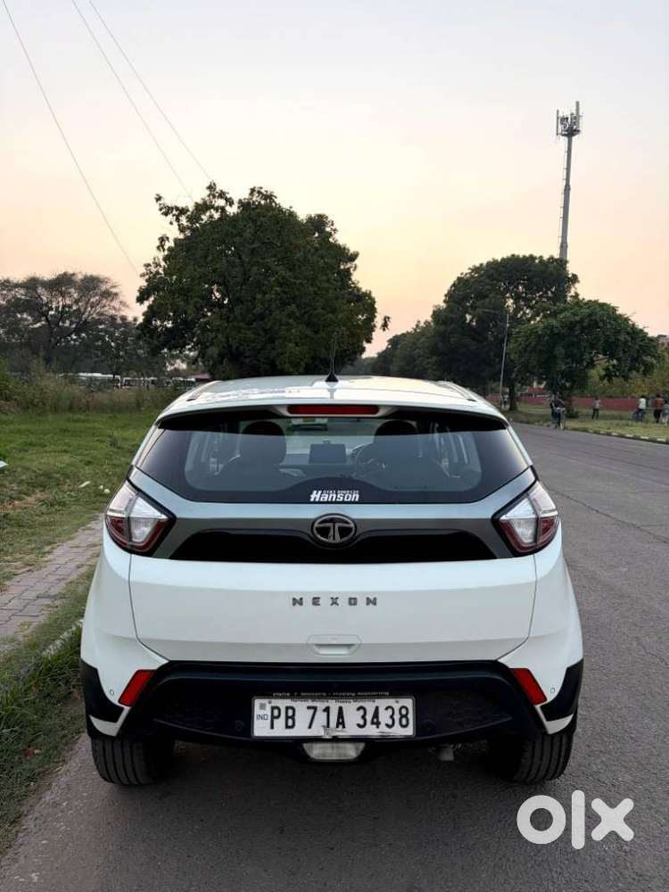 Tata Nexon 1.5 Revotorq Xm (s), 2019, Diesel
