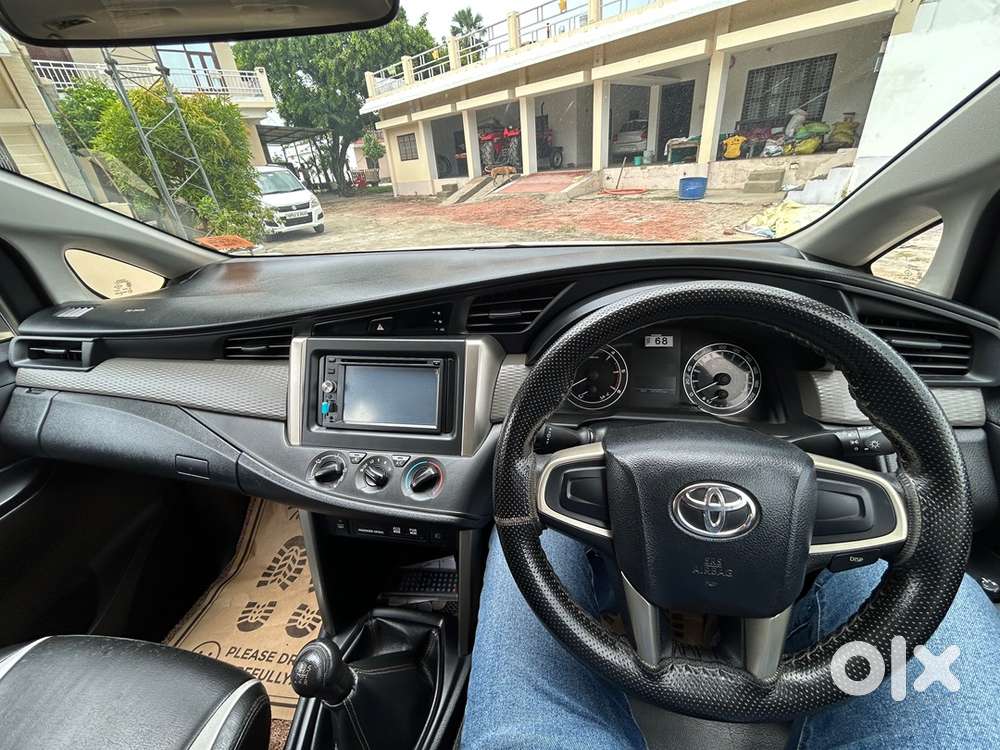 Toyota Innova Crysta 2017