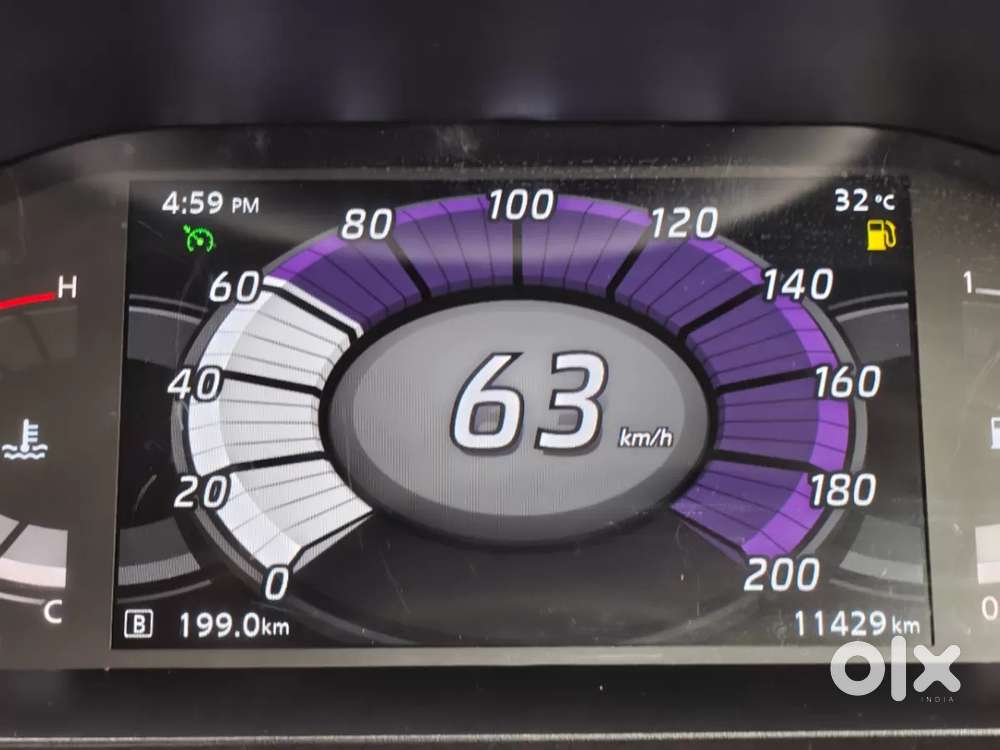 Nissan Magnite 1.0 Xv Premium, 2021, Petrol